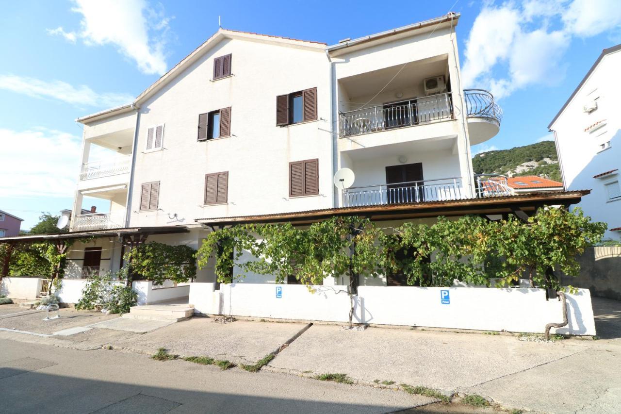 Apartments Vladan With Terrace Baska  Bagian luar foto