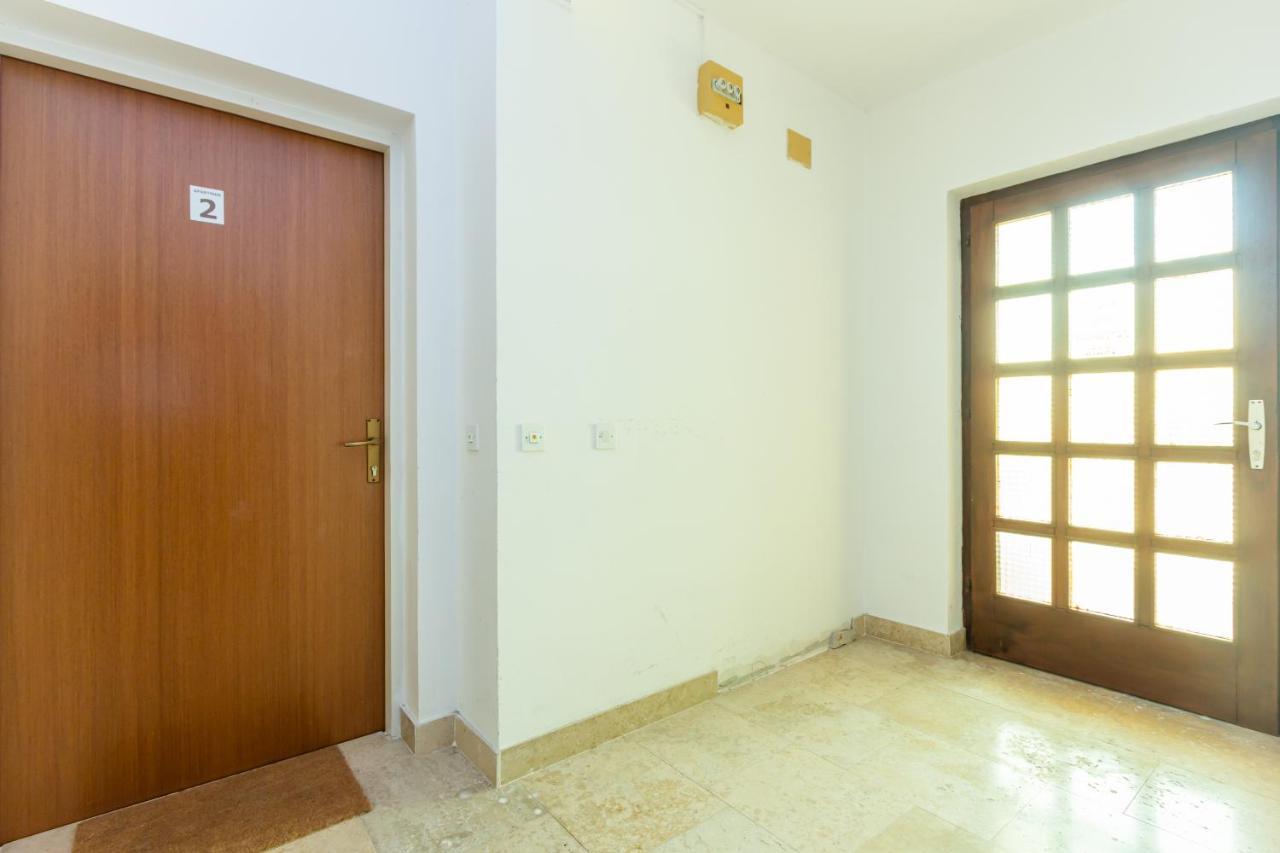 Apartments Vladan With Terrace Baska  Bagian luar foto
