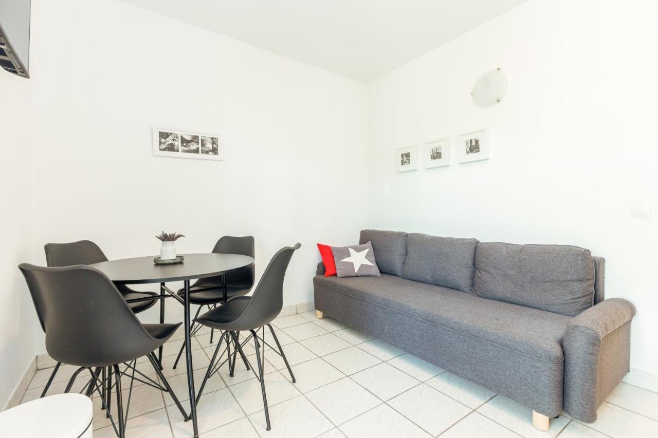 Apartments Vladan With Terrace Baska  Bagian luar foto